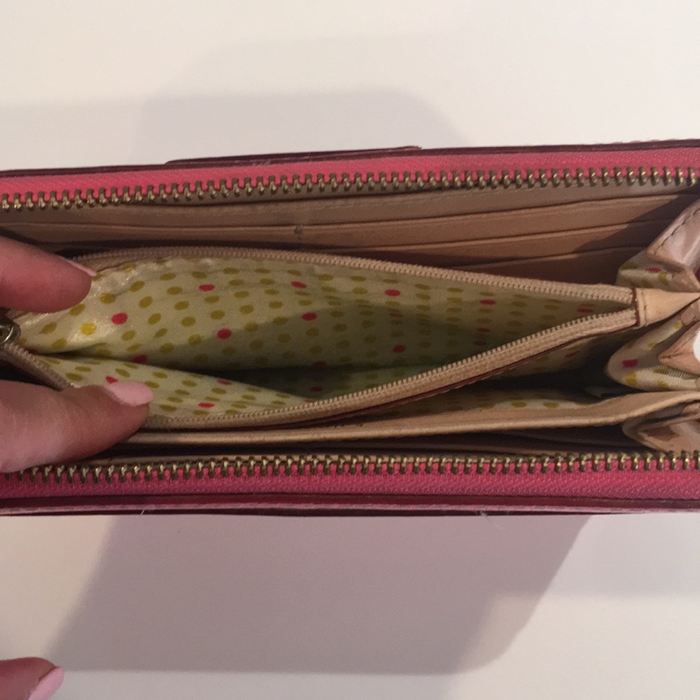 Kate Spade Pink zipper wallet GOOD condition - Picture 8 of 10